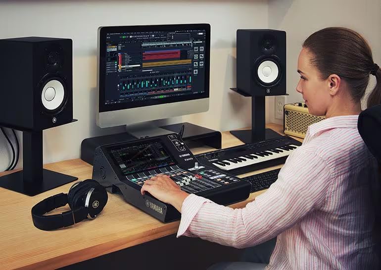 Yamaha DM3-D 22-Channel Ultracompact Digital Mixing Console with Dante