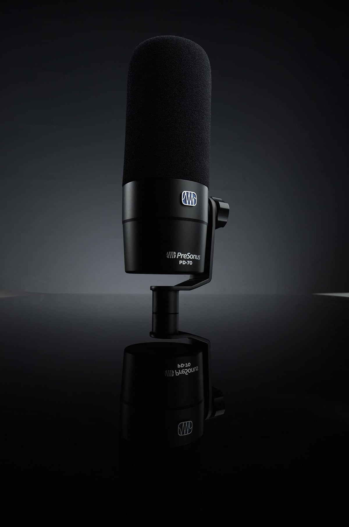 PreSonus PD-70 Dynamic Vocal Microphone w/ Boom Stand