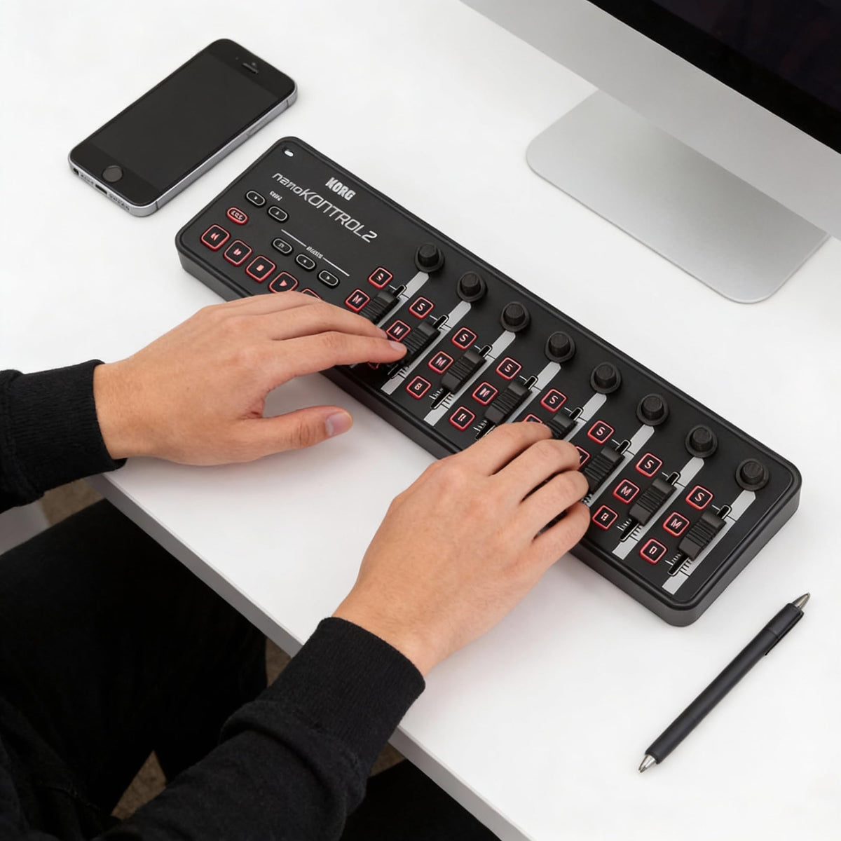 Korg nanoKONTROL2 Slim-Line USB Controller - Black w/ Headphones