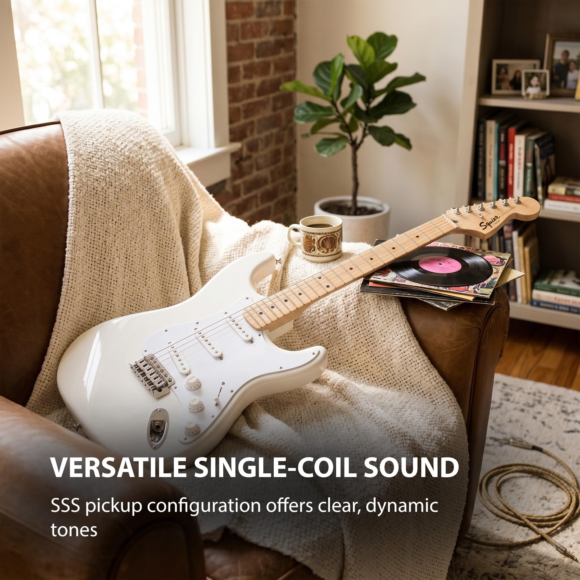 Fender Squier Sonic Stratocaster HT - Arctic White w/ Mustang Micro