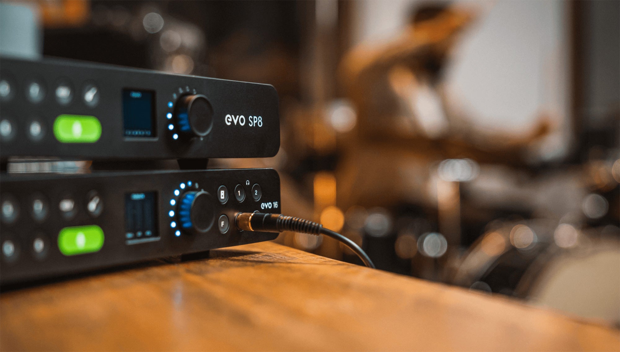 Audient EVO SP8 8-Channel Smart Preamp w/ Instrument Cable
