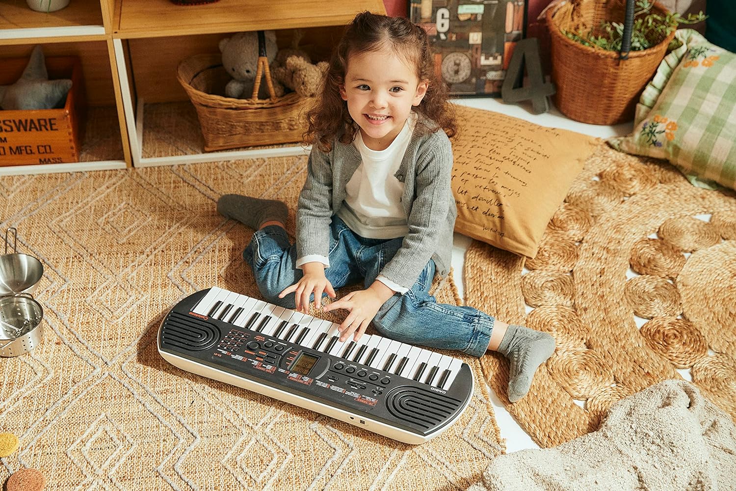 Casio SA-81 Casiotone 44-Key Mini Keyboard