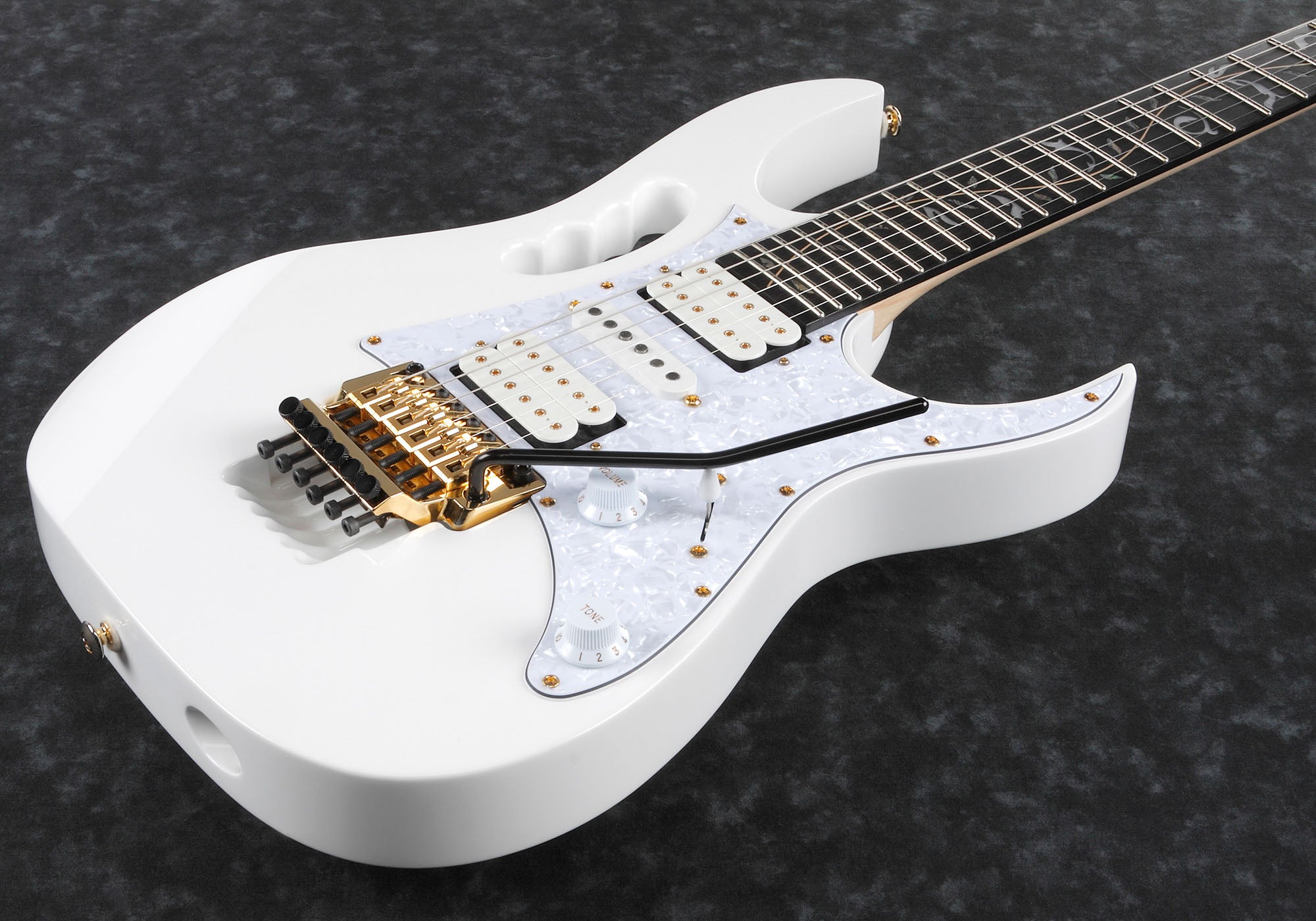 Ibanez JEM7VP JEM Steve Vai Signature Premium Electric Guitar - White