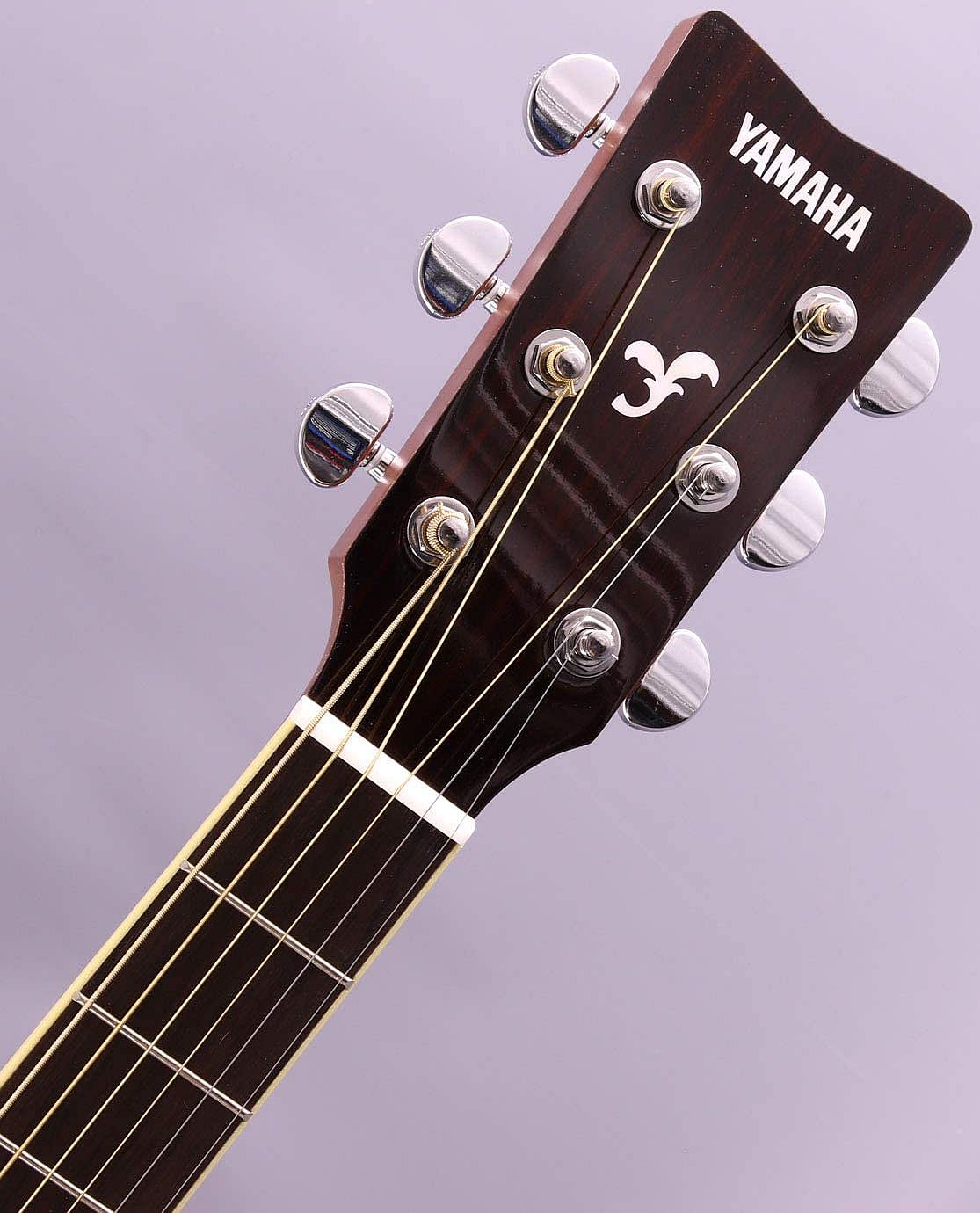 Yamaha FSX820C Solid Top Small Body Acoustic-Electric Guitar - Natural