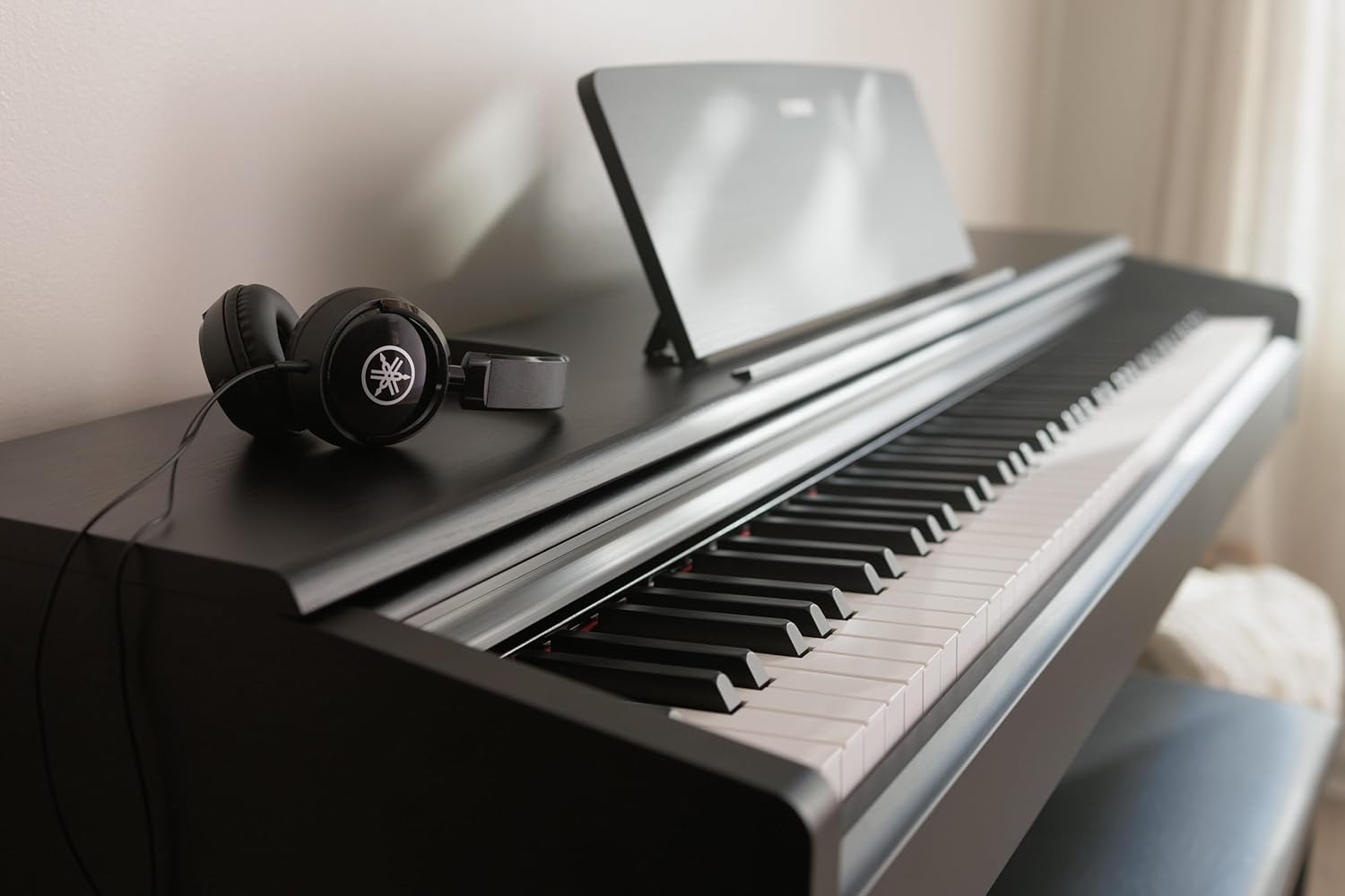 Yamaha YDP-105 Arius Digital Piano - Black Walnut