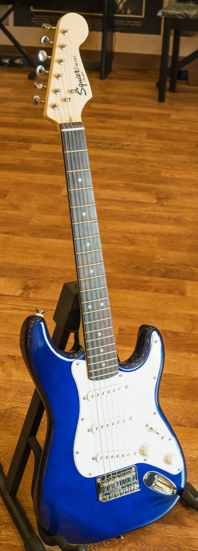 Squier by Fender Mini Strat Electric Guitar Blue eBay