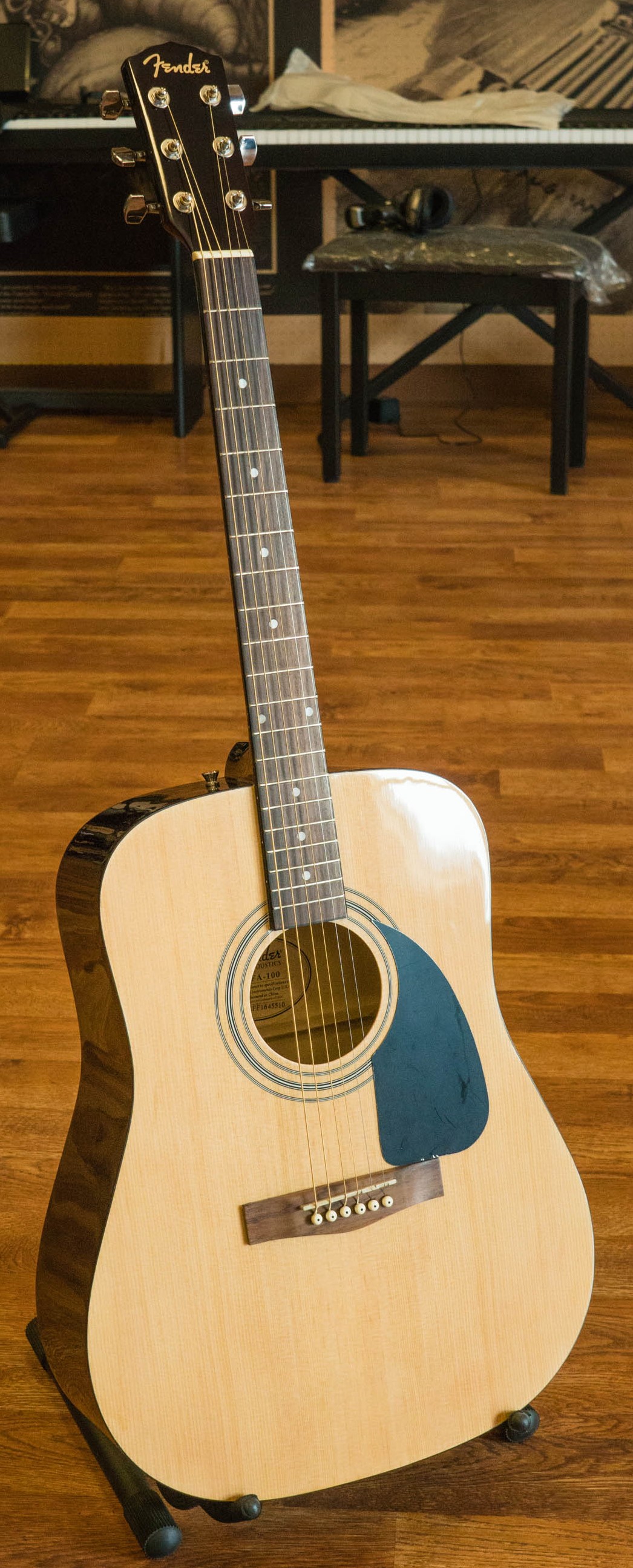 Fender FA100 Acoustic Guitar Natural w/ Gig Bag