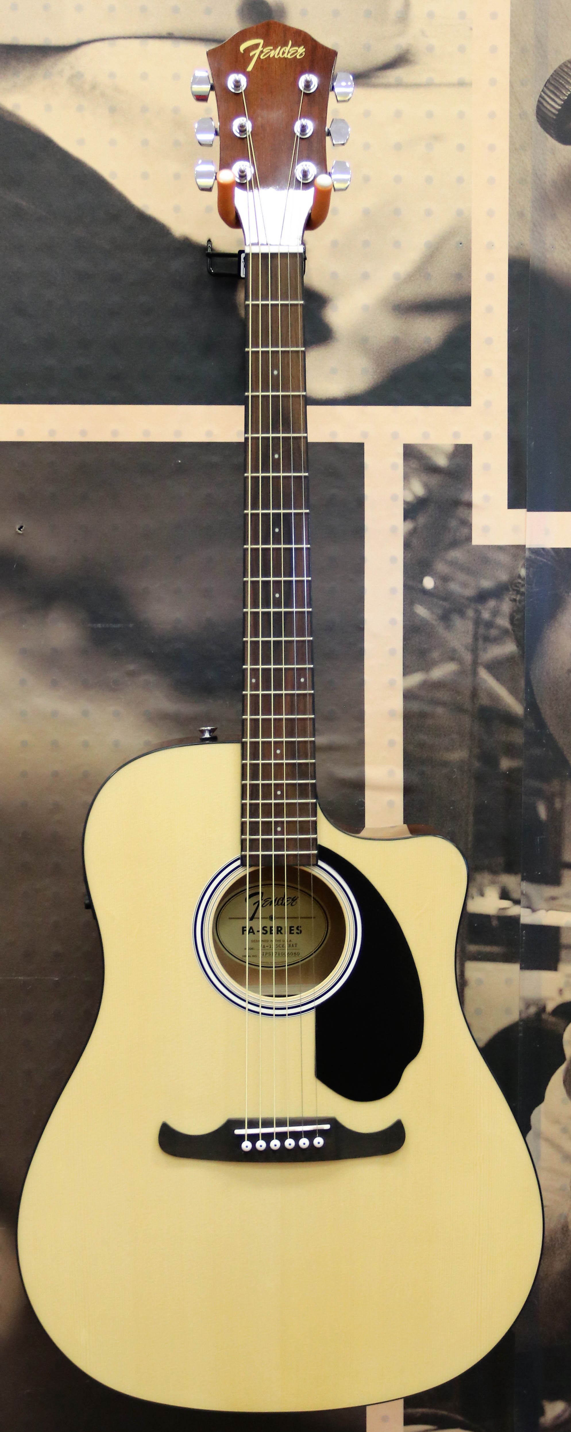 Fender FA125CE Dreadnought Cutaway AcousticElectric Guitar Natural