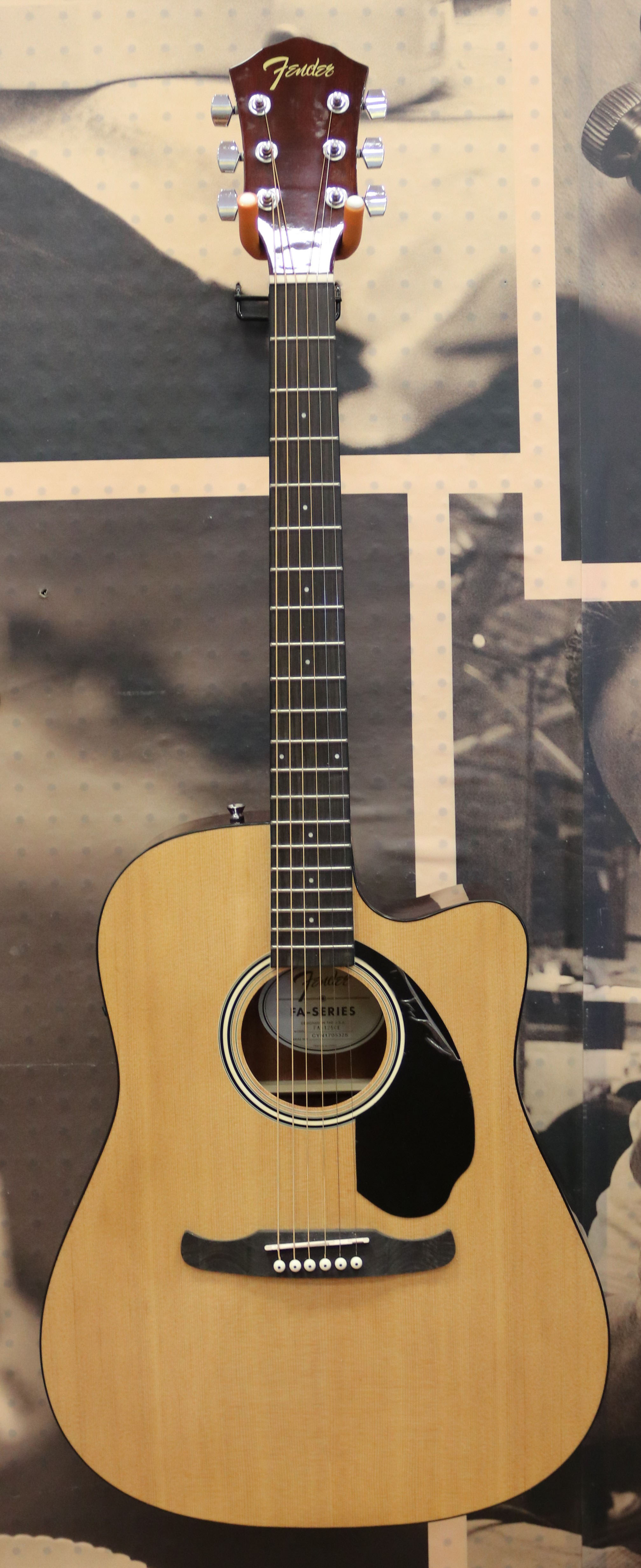 Fender FA125CE Dreadnought Cutaway AcousticElectric Guitar Natural