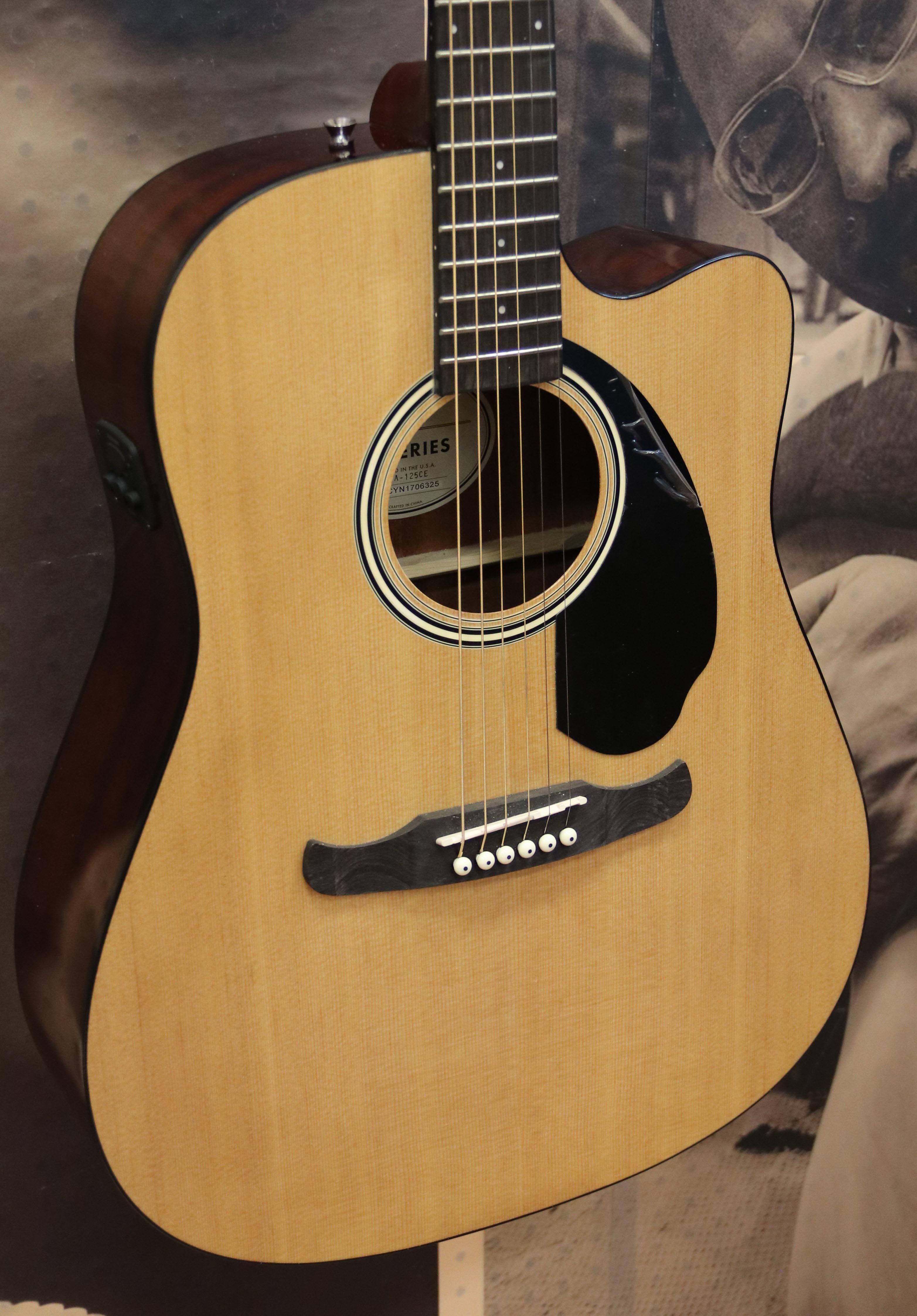 Fender FA125CE Dreadnought Cutaway AcousticElectric Guitar Natural