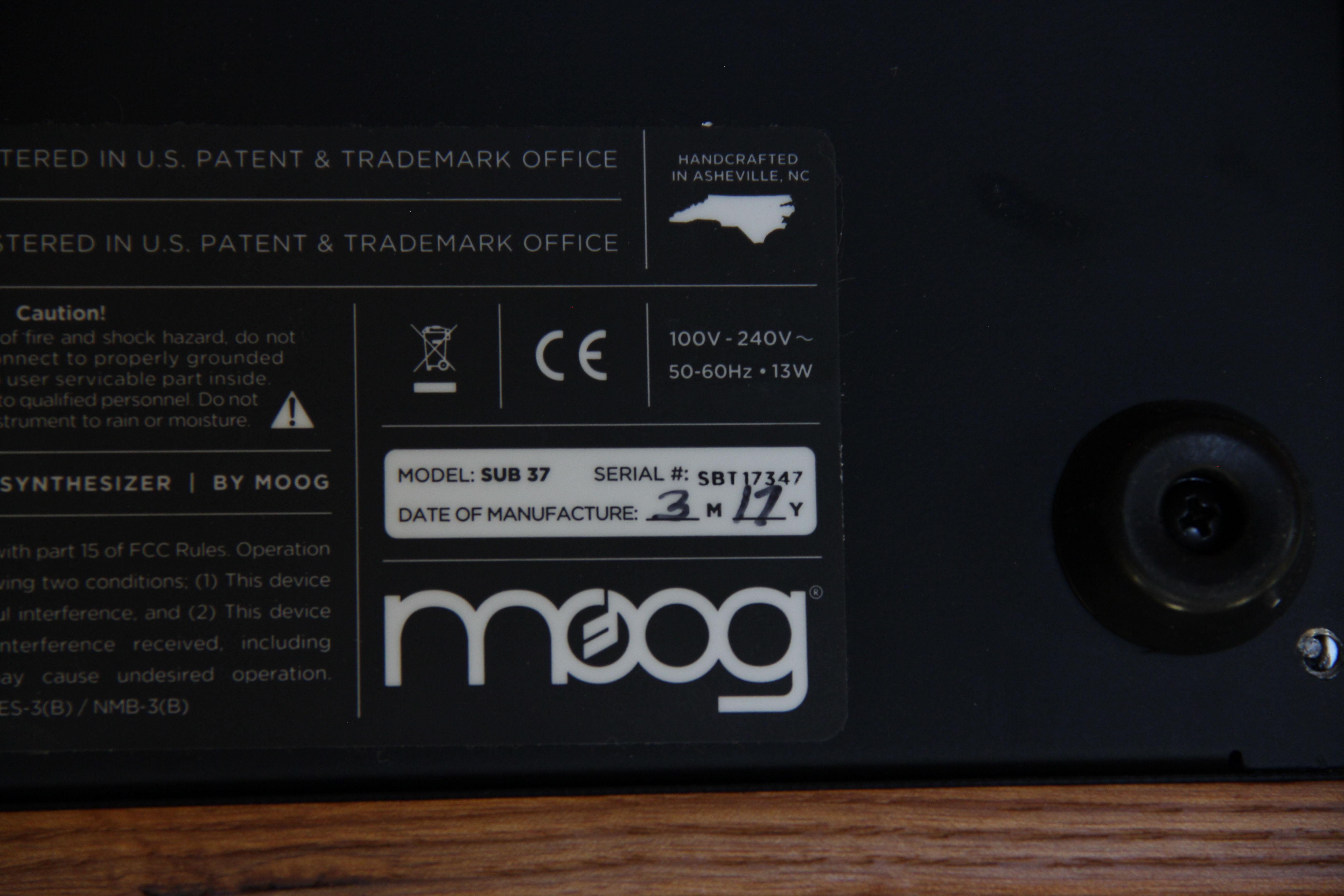 ::Moog Sub 37 Tribute Edition