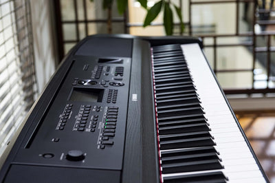 Yamaha DGX-670 88-Key Digital Piano - Black