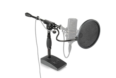 Gator Bass Drum and Amp Mic Stand MIC-0821 w/ XLR Cable