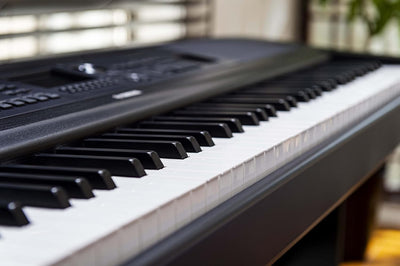 Yamaha DGX-670 88-Key Digital Piano - Black