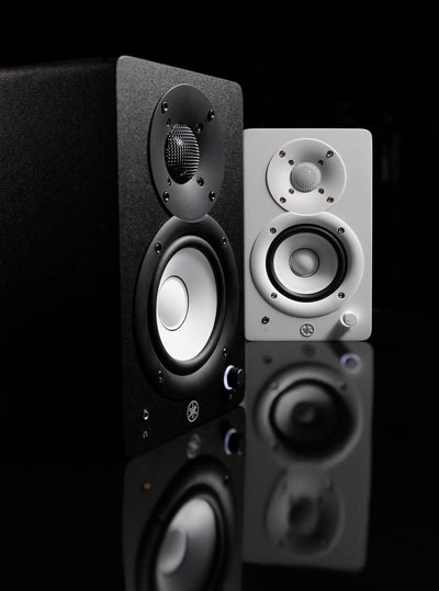 Yamaha HS4 4.5-Inch Powered Studio Monitor Pair - White