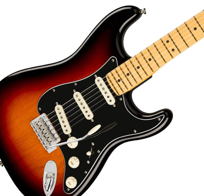 Fender American Professional Classic Stratocaster - 3-Color Sunburst w/ Cleaning Kit