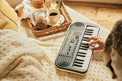 Casio SA-51 Casiotone 32-Key Compact Portable Keyboard