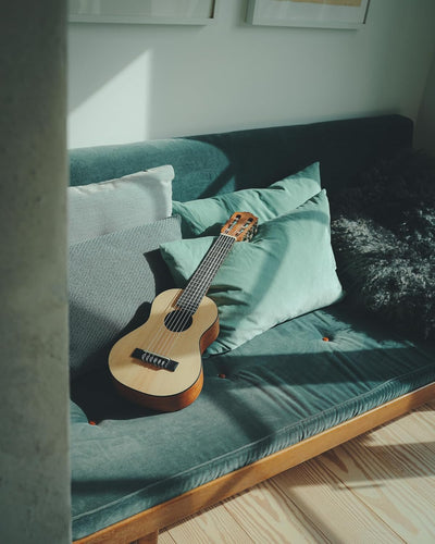 Yamaha GL1 Guitalele Guitar Ukulele - Natural