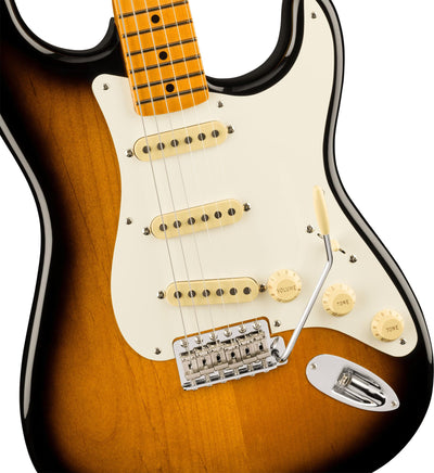 Fender Eric Johnson Stratocaster - 2-Color Sunburst w/ Guitar Cleaning Kit