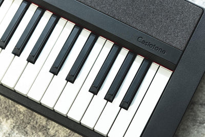 Casio CT-S1 Casiotone 61-Key Keyboard - Black w/ Headphones