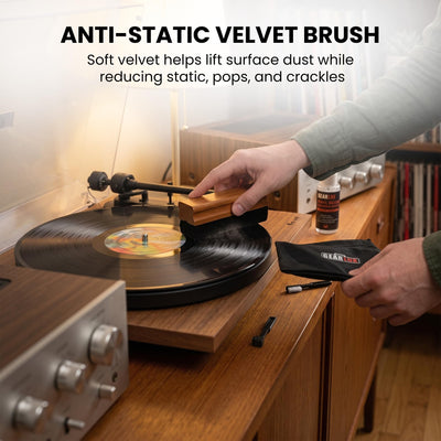 Gearlux Vinyl Record Cleaning Kit