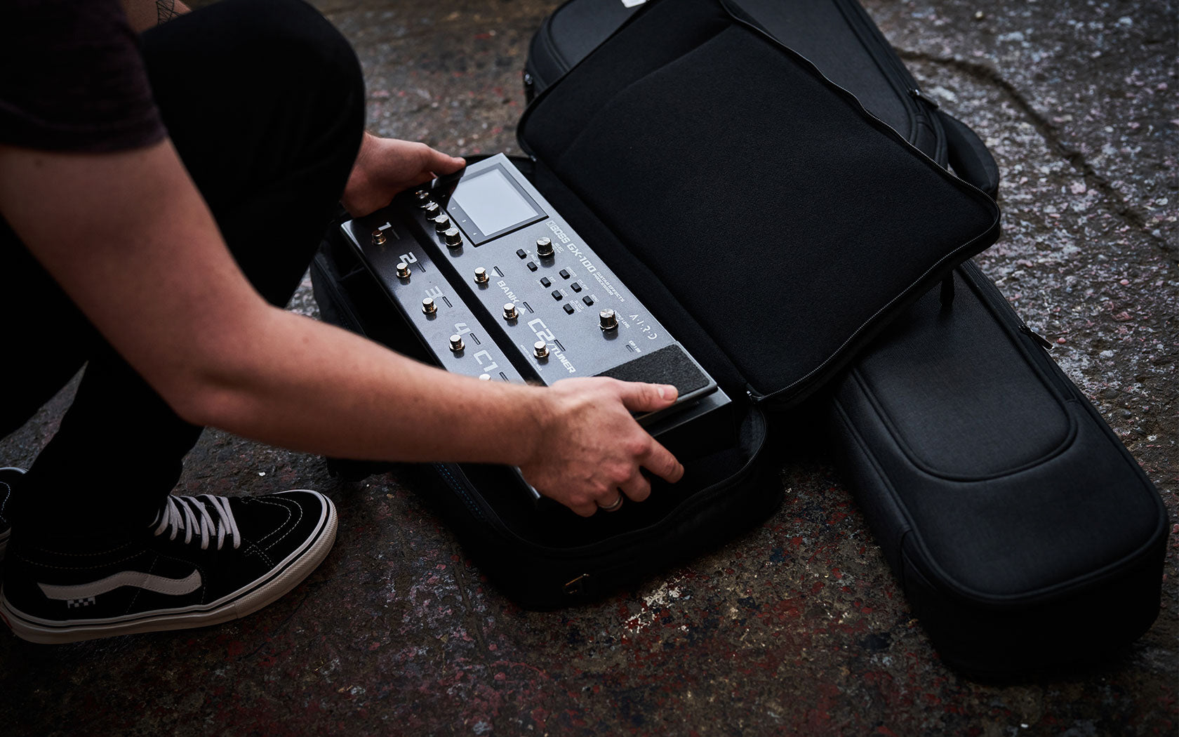 Boss CB-ME80 Custom Carrying Bag for ME-80/GT-1000/GX-100 w/ Instrument Cable