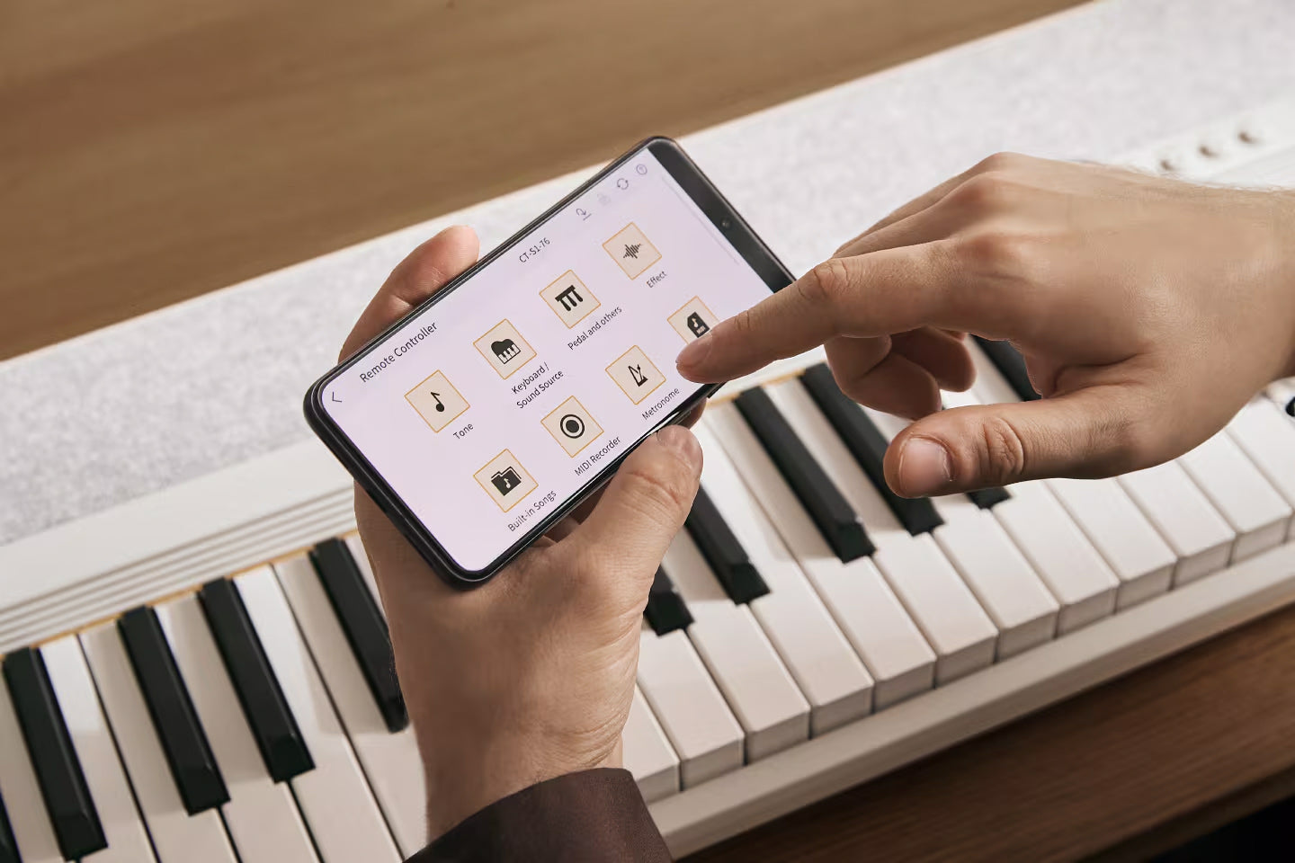 Casio Casiotone CT-S1 76-Key Portable Keyboard - White