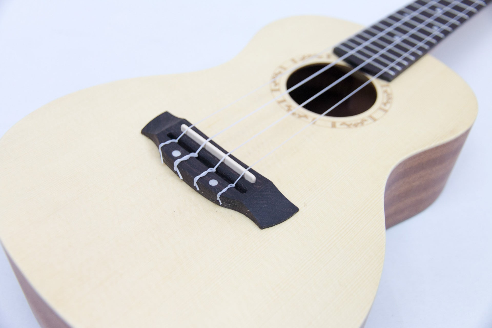Crafter UC-200 Spruce Top Mahogany Concert Ukulele w/ Gig Bag
