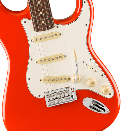 Fender Player II Stratocaster - Coral Red w/ Cleaning Kit
