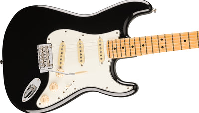 Fender Player II Stratocaster - Black w/ Cleaning Kit