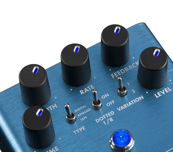 Fender Mirror Image Delay Pedal w/ Instrument Cable