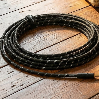 Fender 25-Foot Deluxe Instrument Cable, Straight-Straight, Black Tweed - 1 Pack