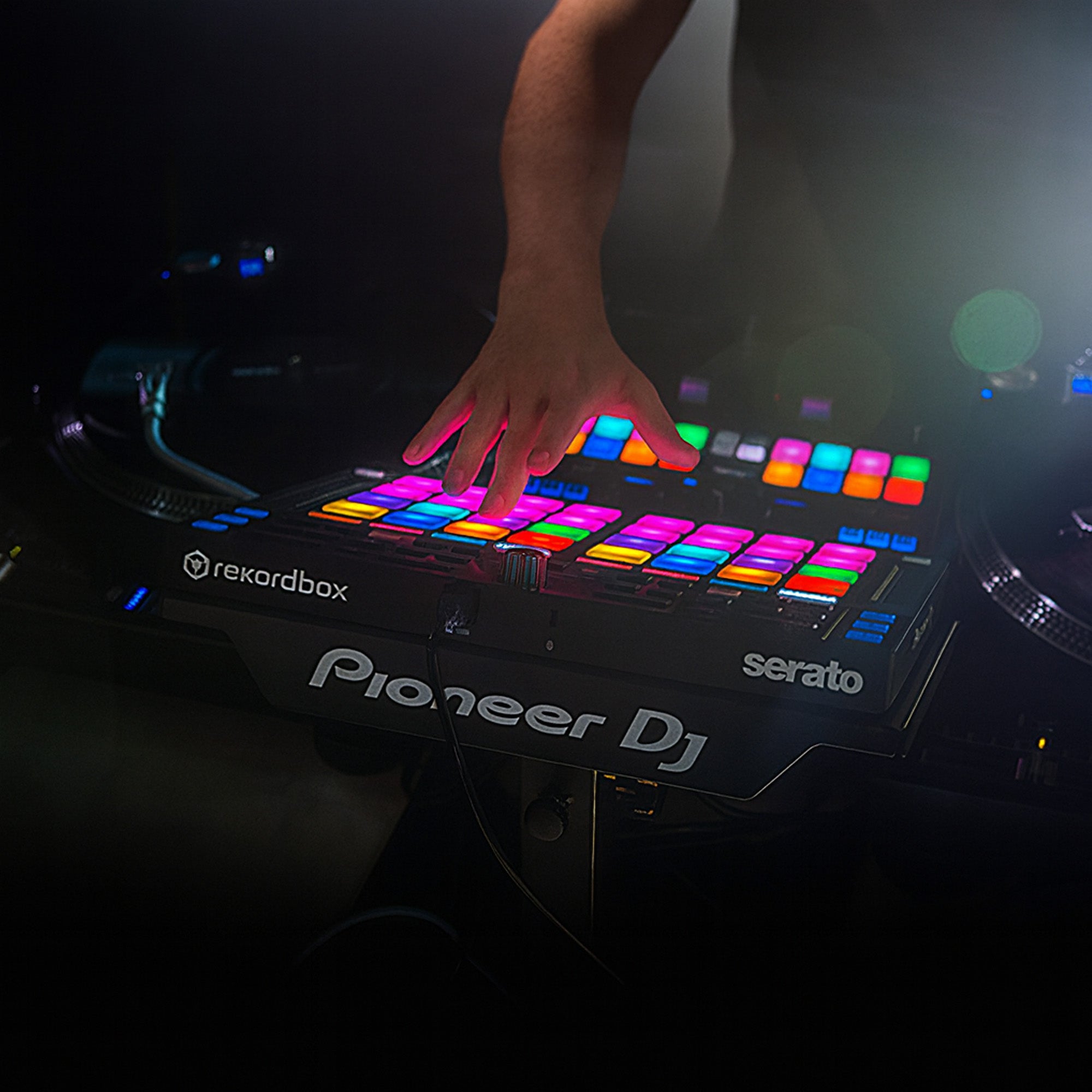 Pioneer DJ DDJ-XP2 Sub-Controller for Rekordbox & Serato DJ Pro