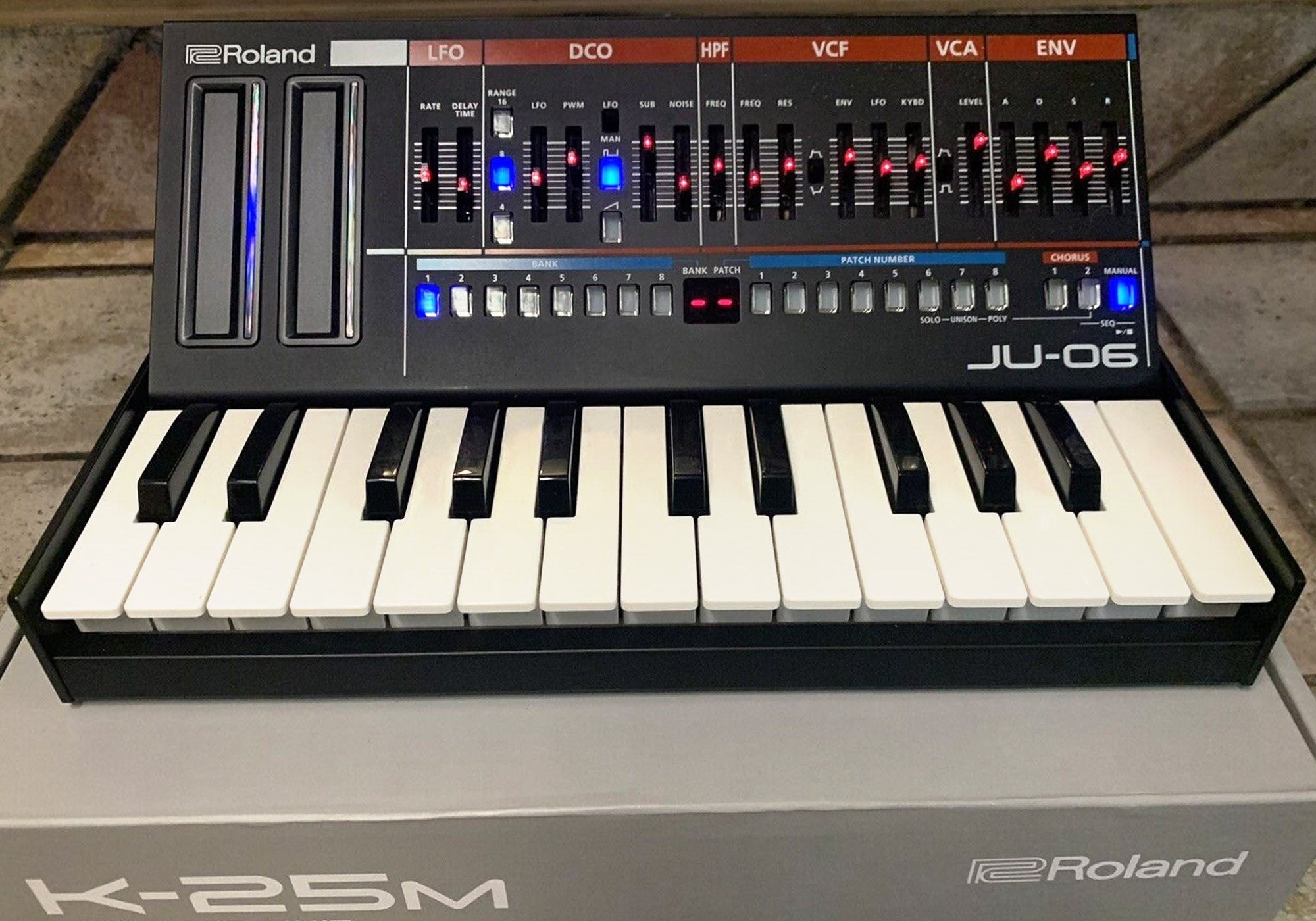 Roland K-25m Portable Keyboard Unit for Roland Boutique Modules w/ MIDI Cable