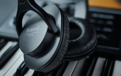 Roland RH-5 Closed-Type Stereo Headphones w/ Case