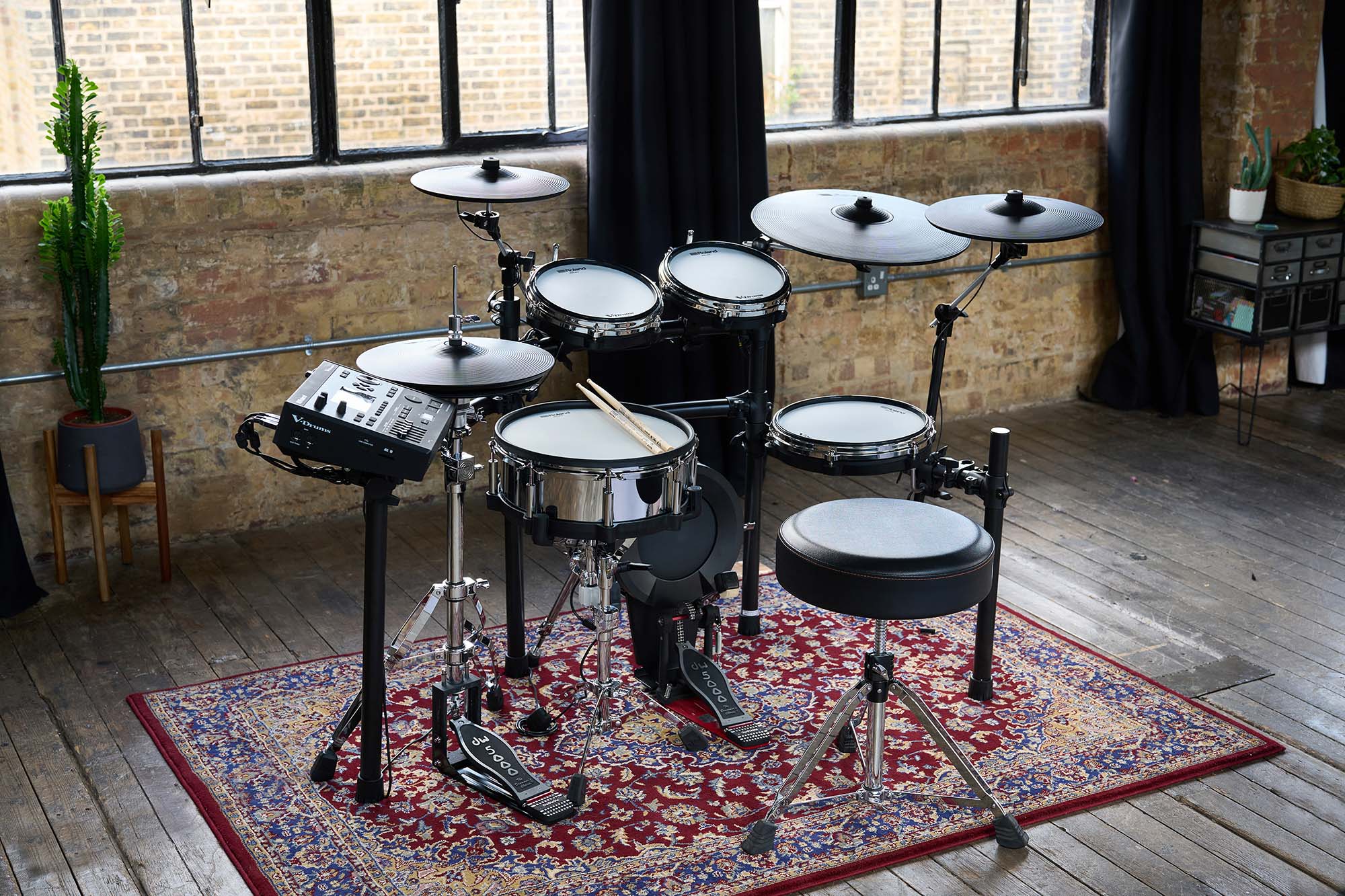 Roland VAD516 V-Drums Acoustic Design Electronic Drum Kit