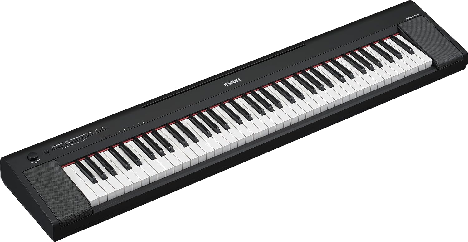 Yamaha NP-32 76-Key Piaggero Portable Keyboard - Black