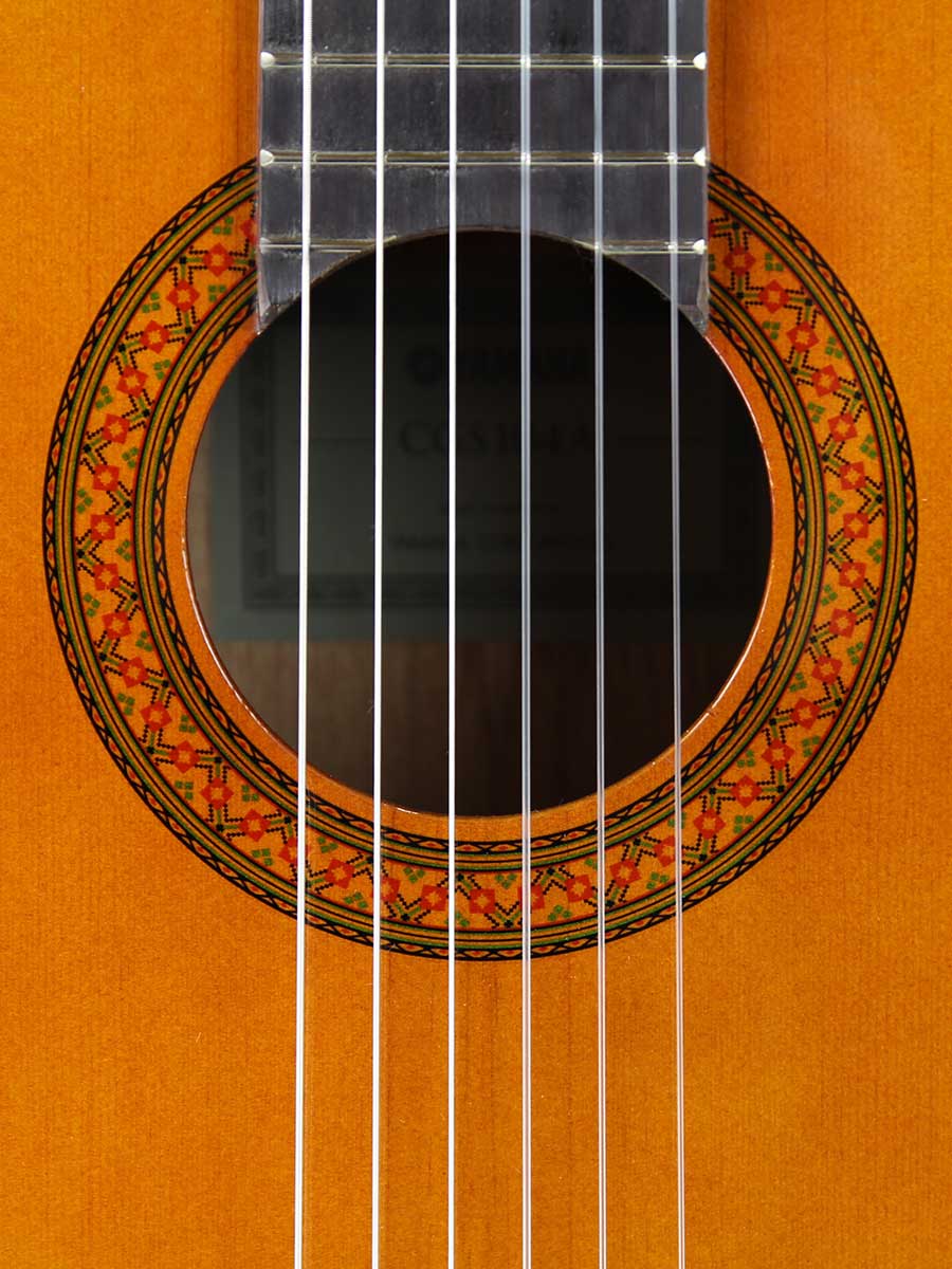 Yamaha C40 Classical Guitar w/ Gig Bag