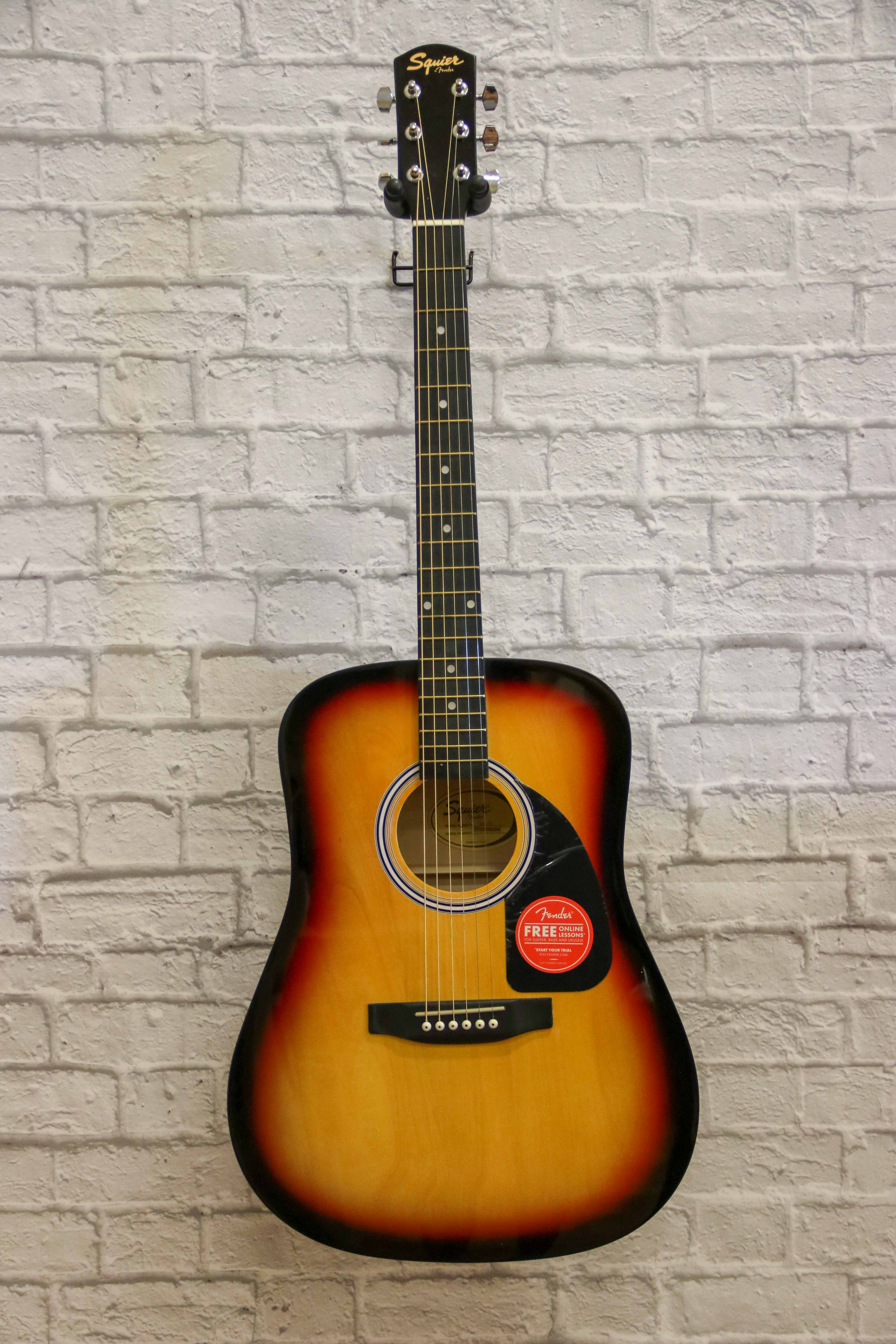 Fender Squier Dreadnought Acoustic Guitar - Sunburst (crack on back of body)