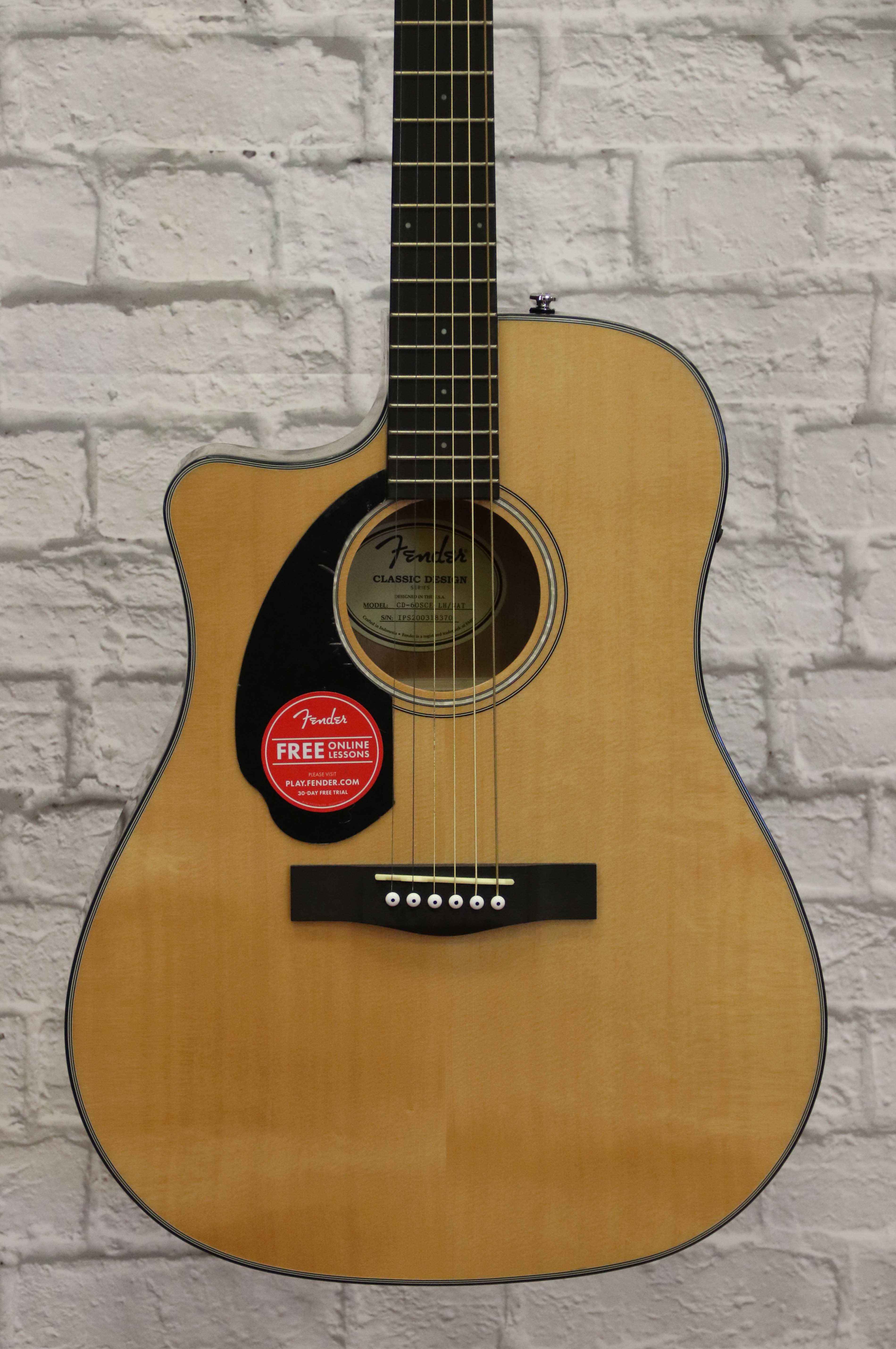 Fender CD60SCE Solid Top AcousticElectric Guitar, Left Handed