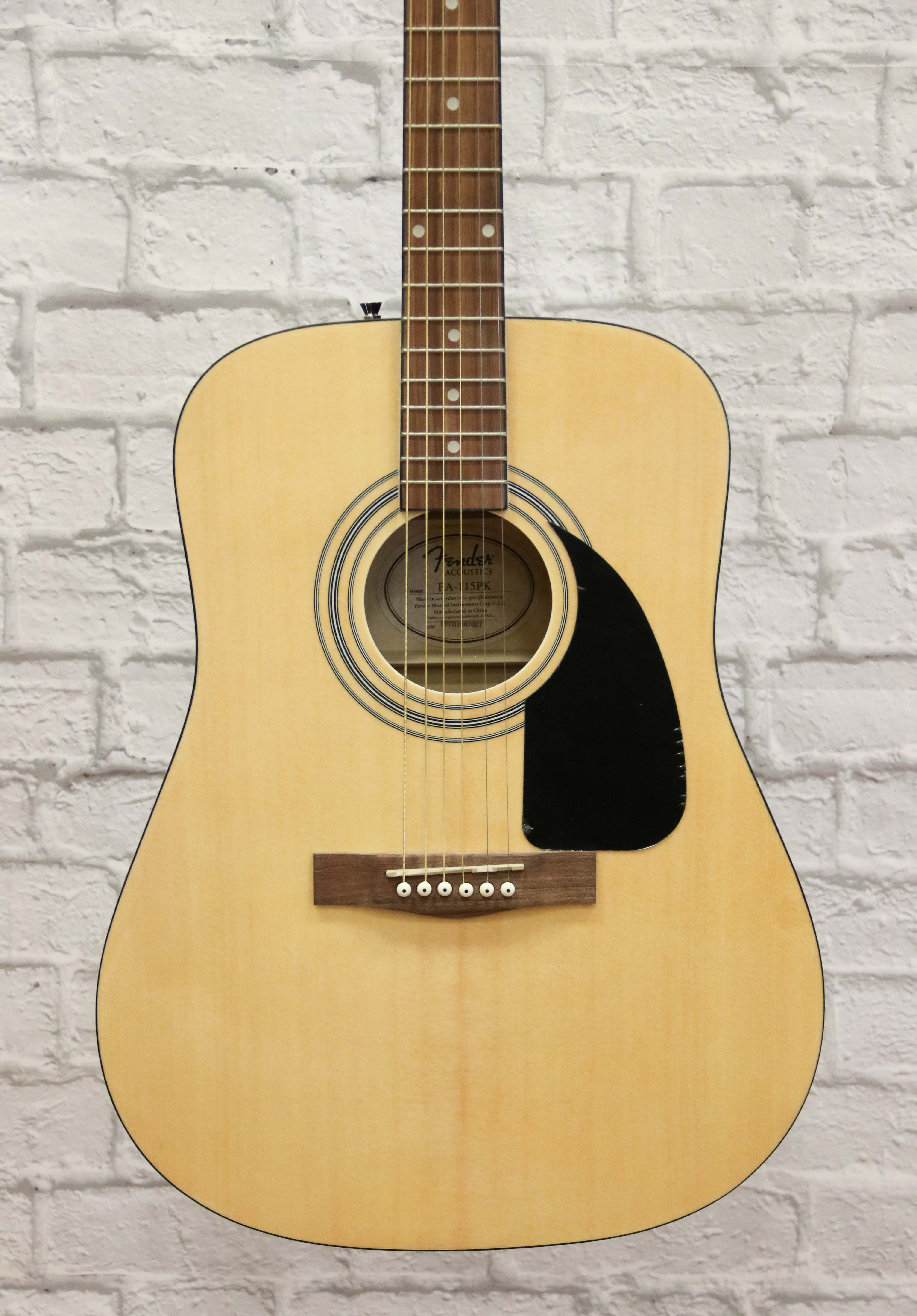 Forberedelse gambling Alternativt forslag Fender FA-115 Dreadnought Acoustic Guitar - Natural (box rash and scratches  on b 885978875184 | eBay
