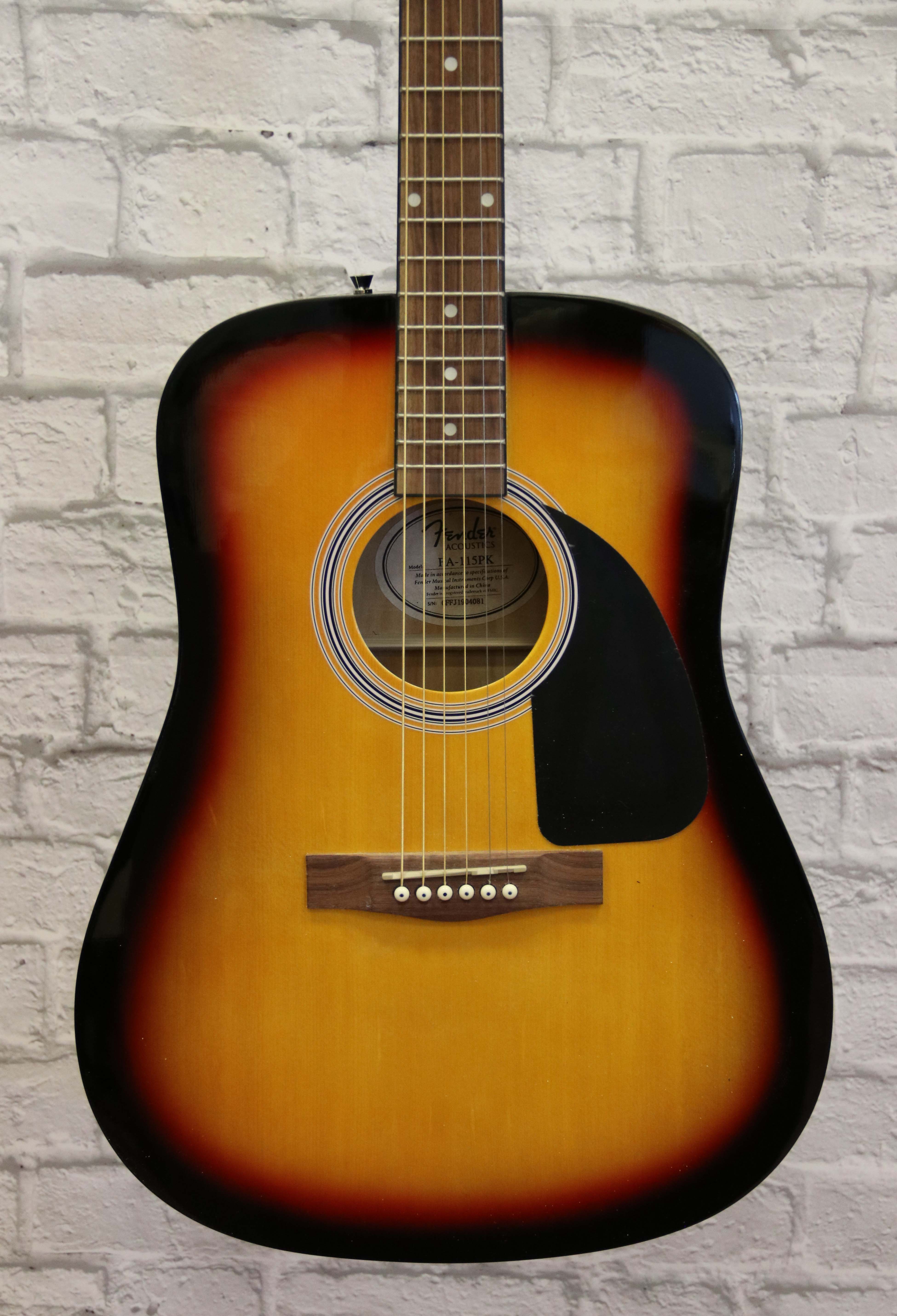Fender FA-115 Dreadnought Acoustic Guitar - Sunburst (lower bout 