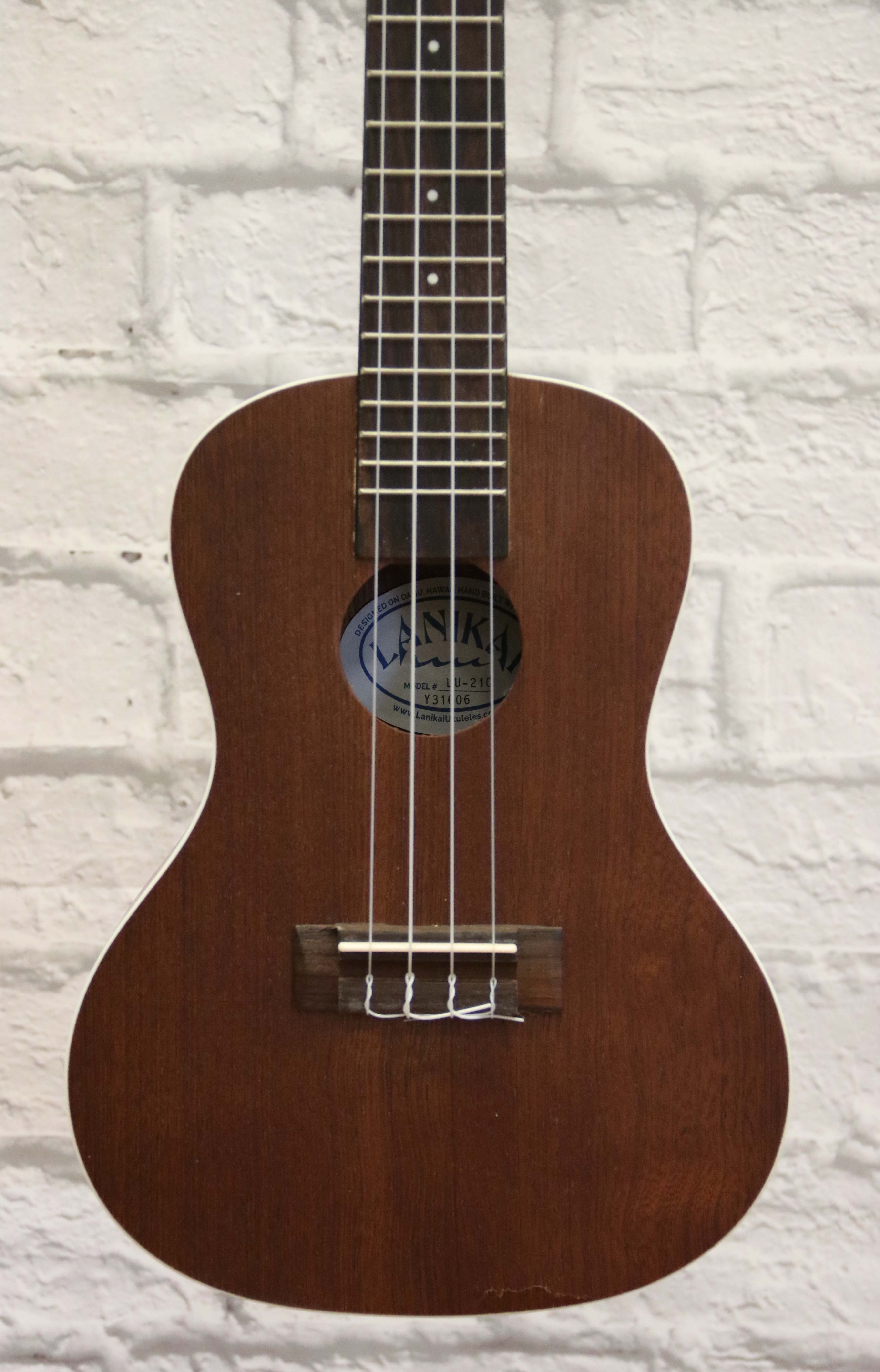 Lanikai LU21C Concert Ukulele (crack on front lower edge) 602401548527