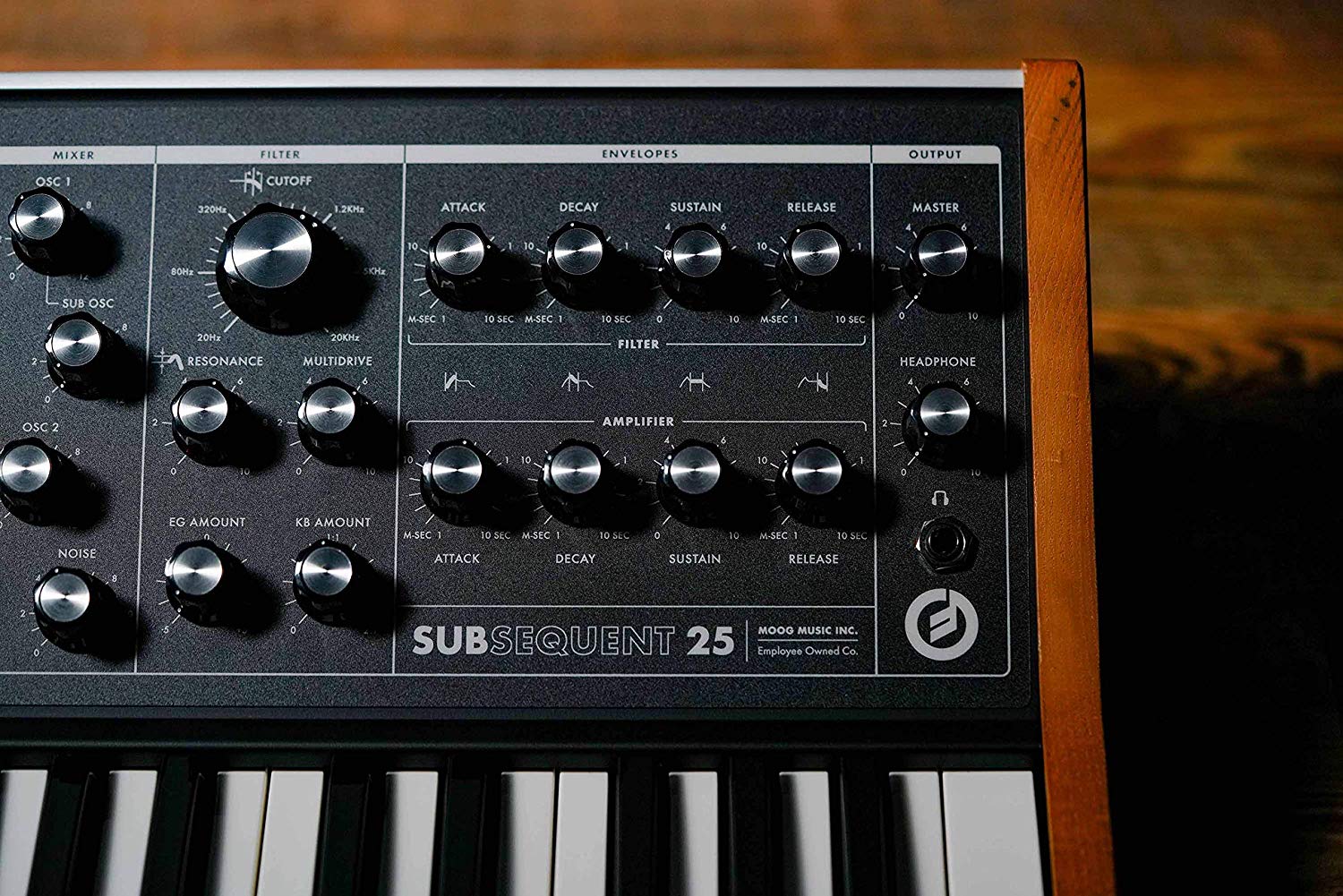 ::Moog Subsequent 25 Analog Synthesizer