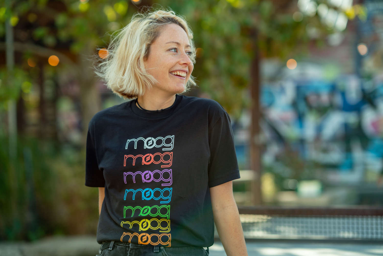 Moog Rainbow Spectrum T-Shirt - Medium 40232612855 eBay